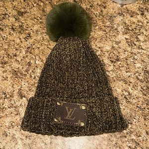 Olive green toboggan with LV accent!